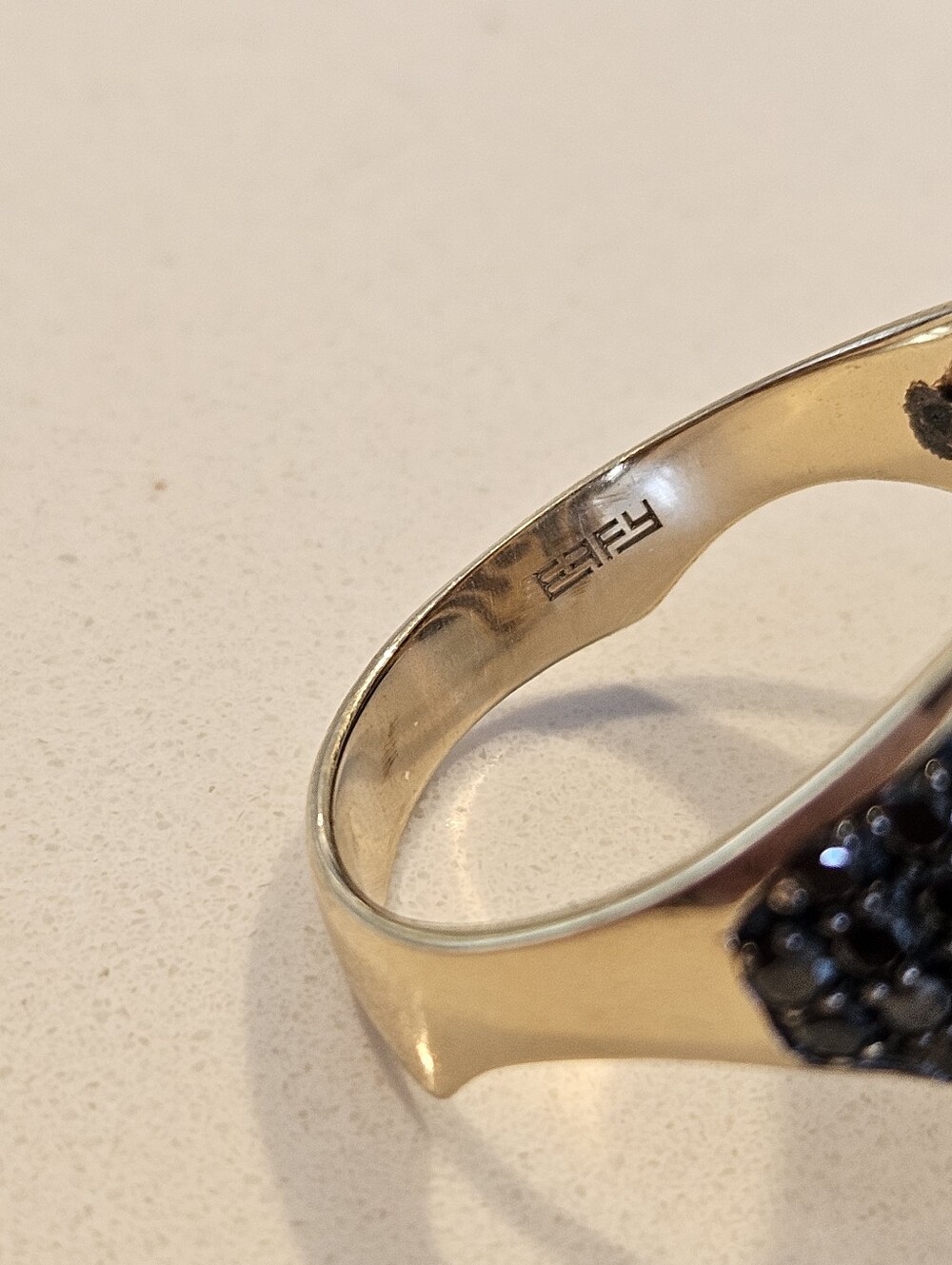 EFFY Collector's Edition 14K Yellow Gold Black Diamond Panther Ring, 3.80 TCW - Picture 6 of 8